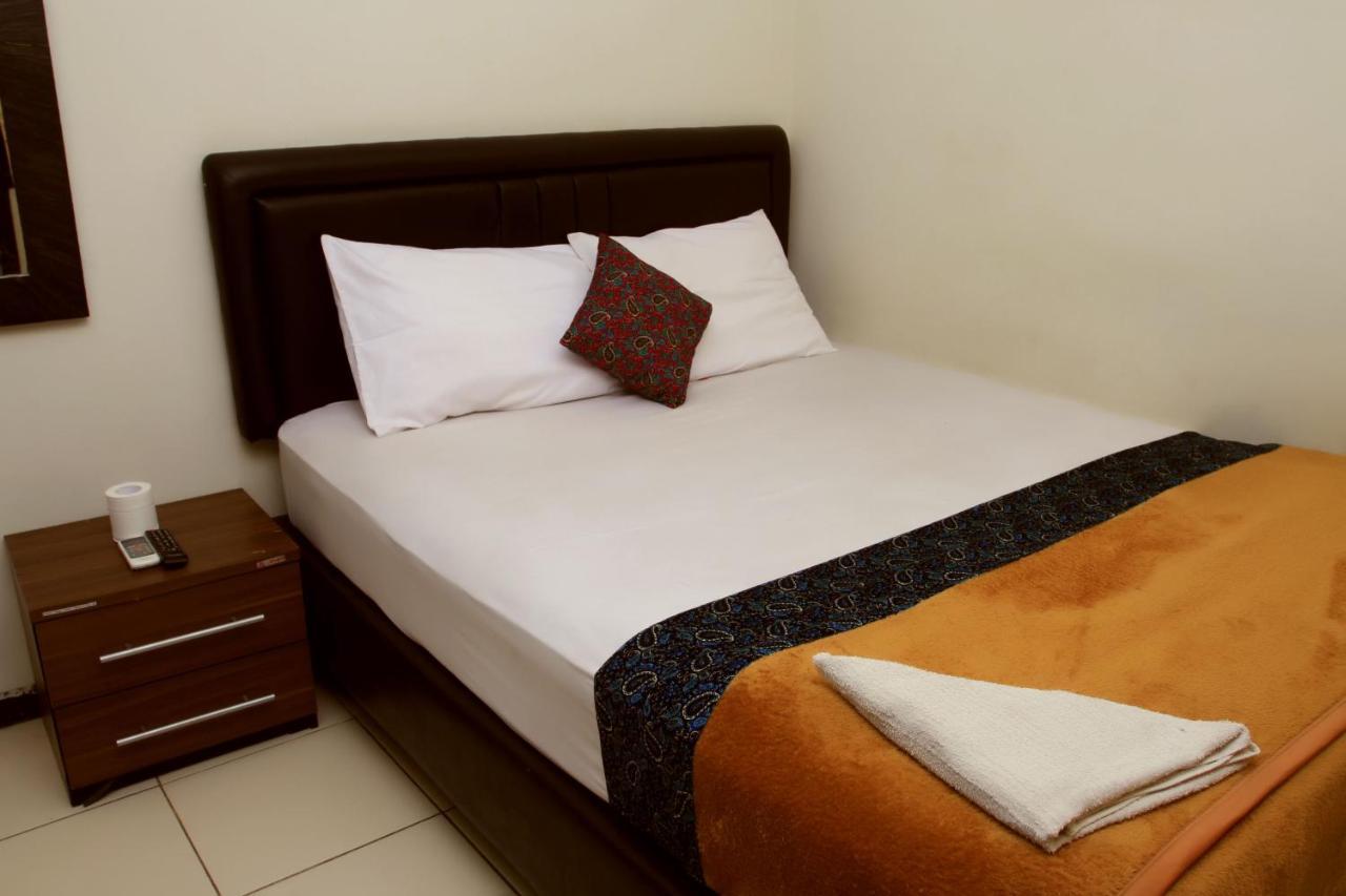 Bantal Guling Trans Hotell Bandung Exteriör bild